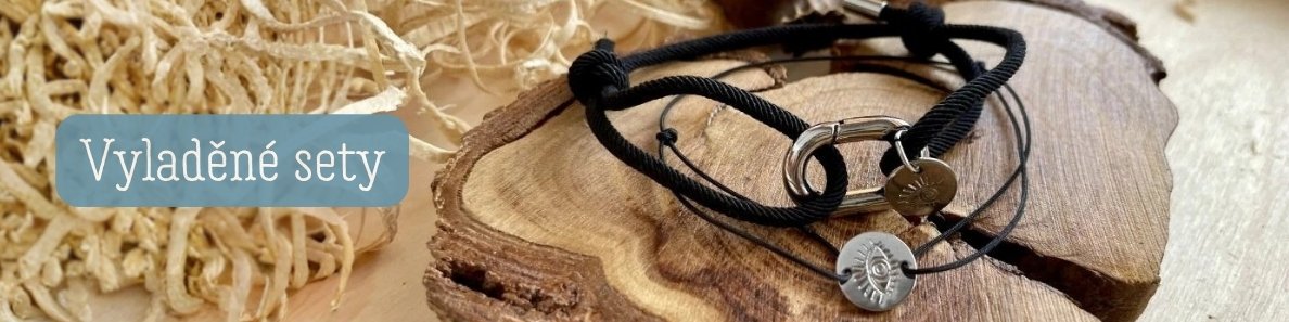 Náhrdelníky z říčních perel